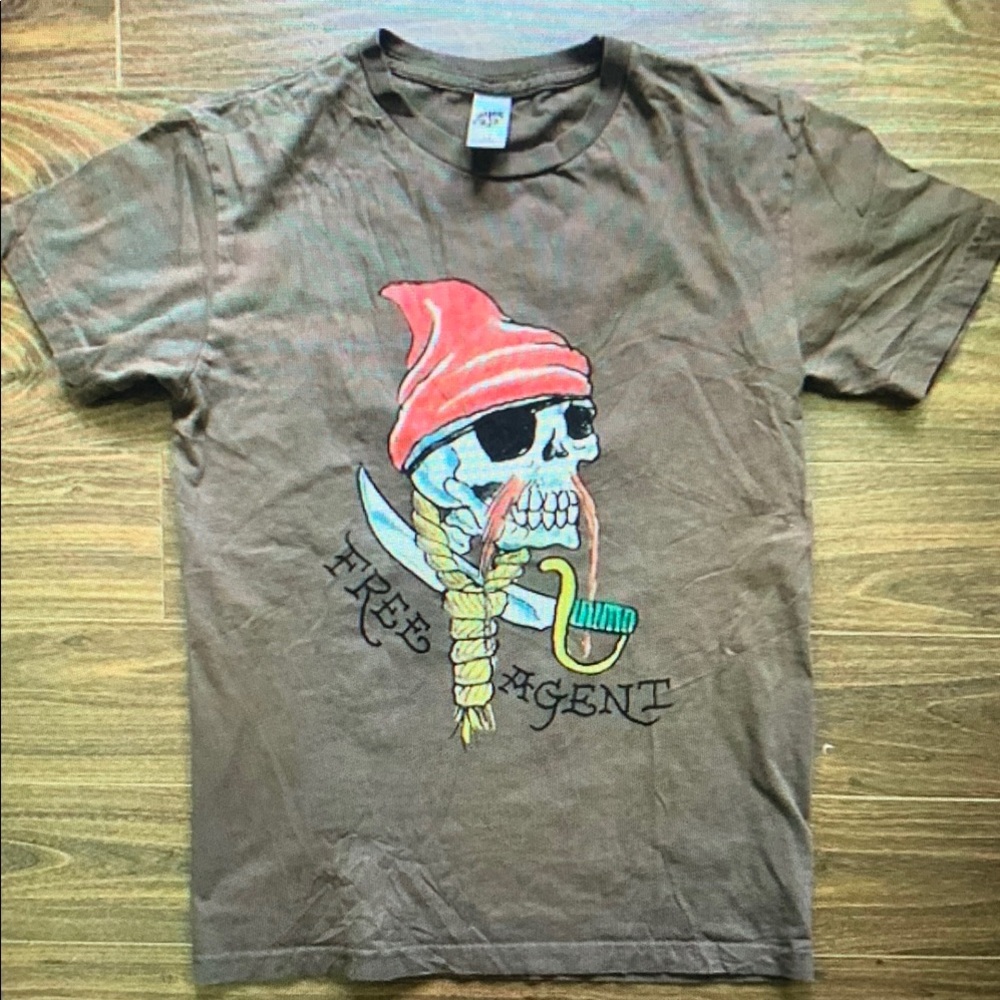Fruit of the Loom Brown Pirate Graphic Tee